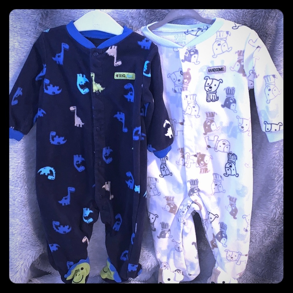 - (2 for $12) 2 piece Carters Footed Pajamas- EUC